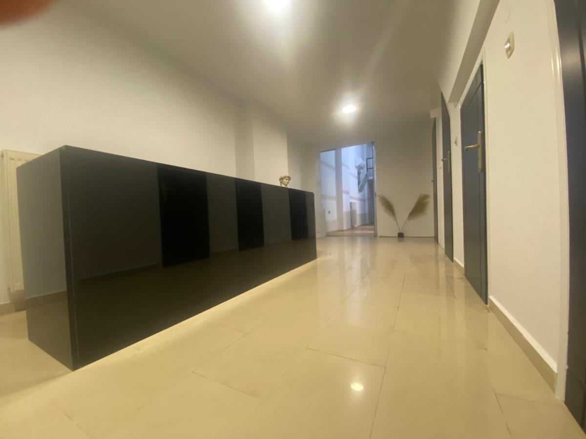 Le.Chris Central Dorms Hotel Ретимно Екстериор снимка