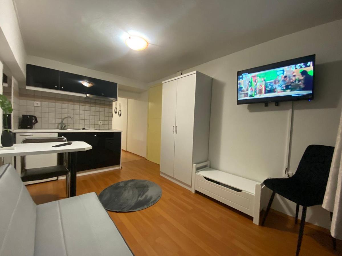 Le.Chris Central Dorms Hotel Ретимно Екстериор снимка
